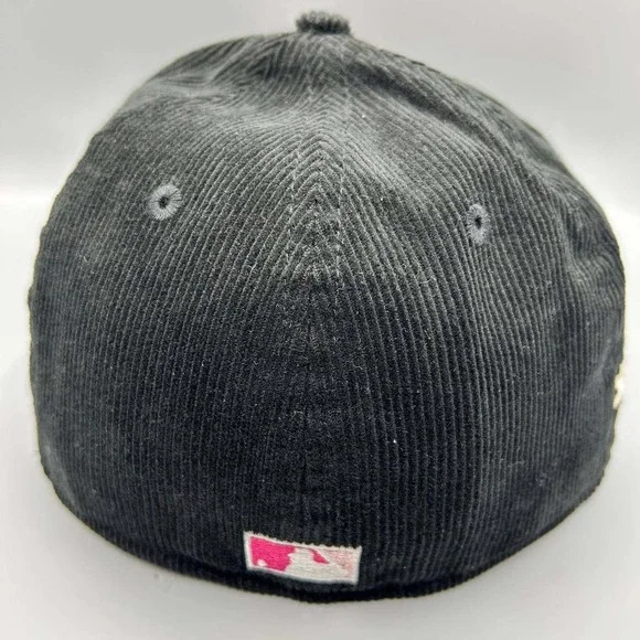 Chicago Cubs Hat Men 7 1/8 Black Corduroy 59Fifty New Era MLB Fitted Cap New